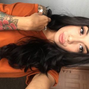 Meet your Posher, Cynthia